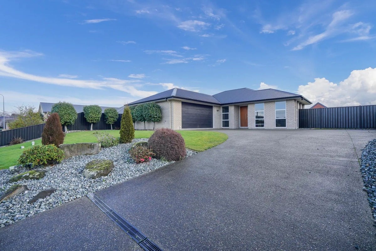86 Hoffman Court, Waikiwi, Invercargill - Carousel 6