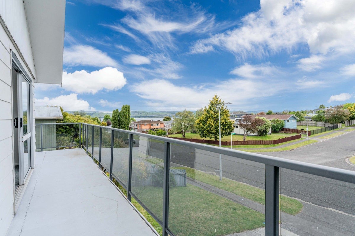 26 St James Street, Richmond Heights, Taupo - Carousel 2