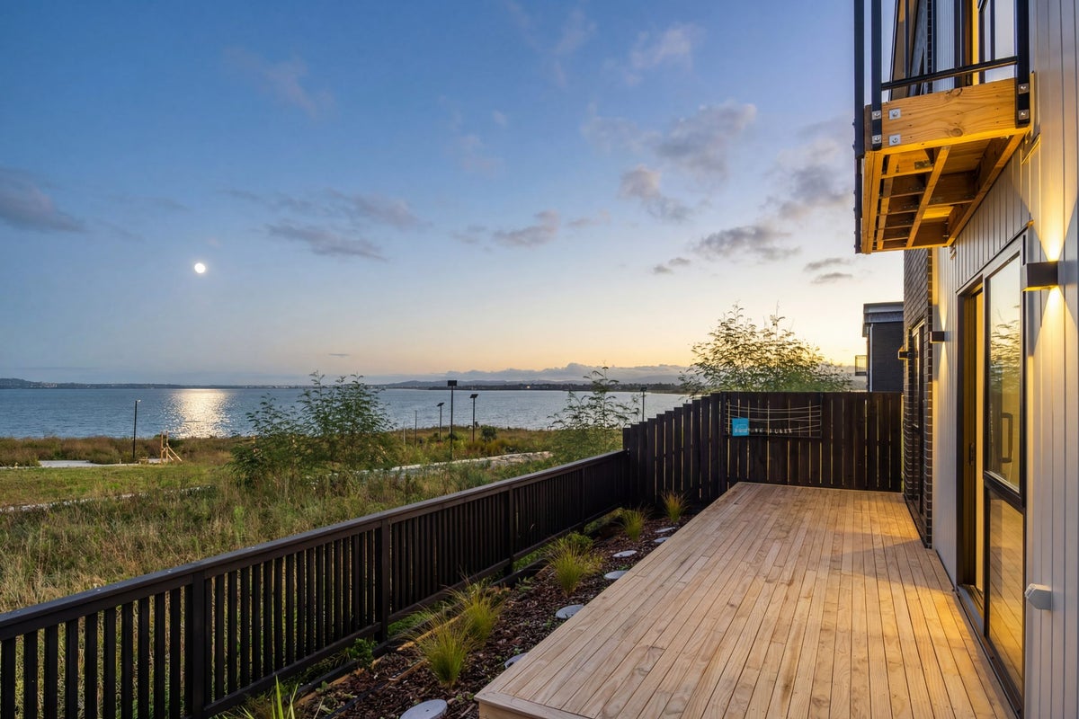 74 Picnic Point Road, Hobsonville, Waitakere City, Auckland - Carousel 33