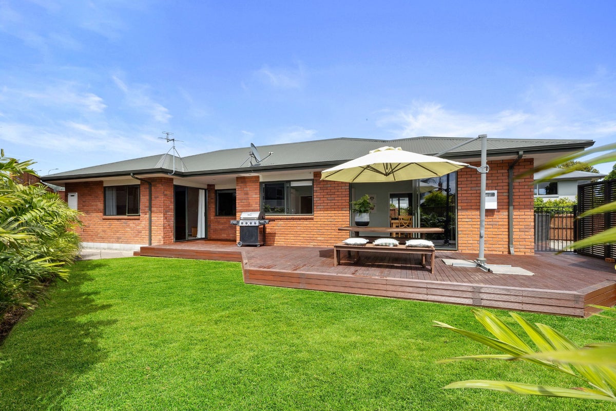 176A Heta Road, Highlands Park, New Plymouth - Carousel 1