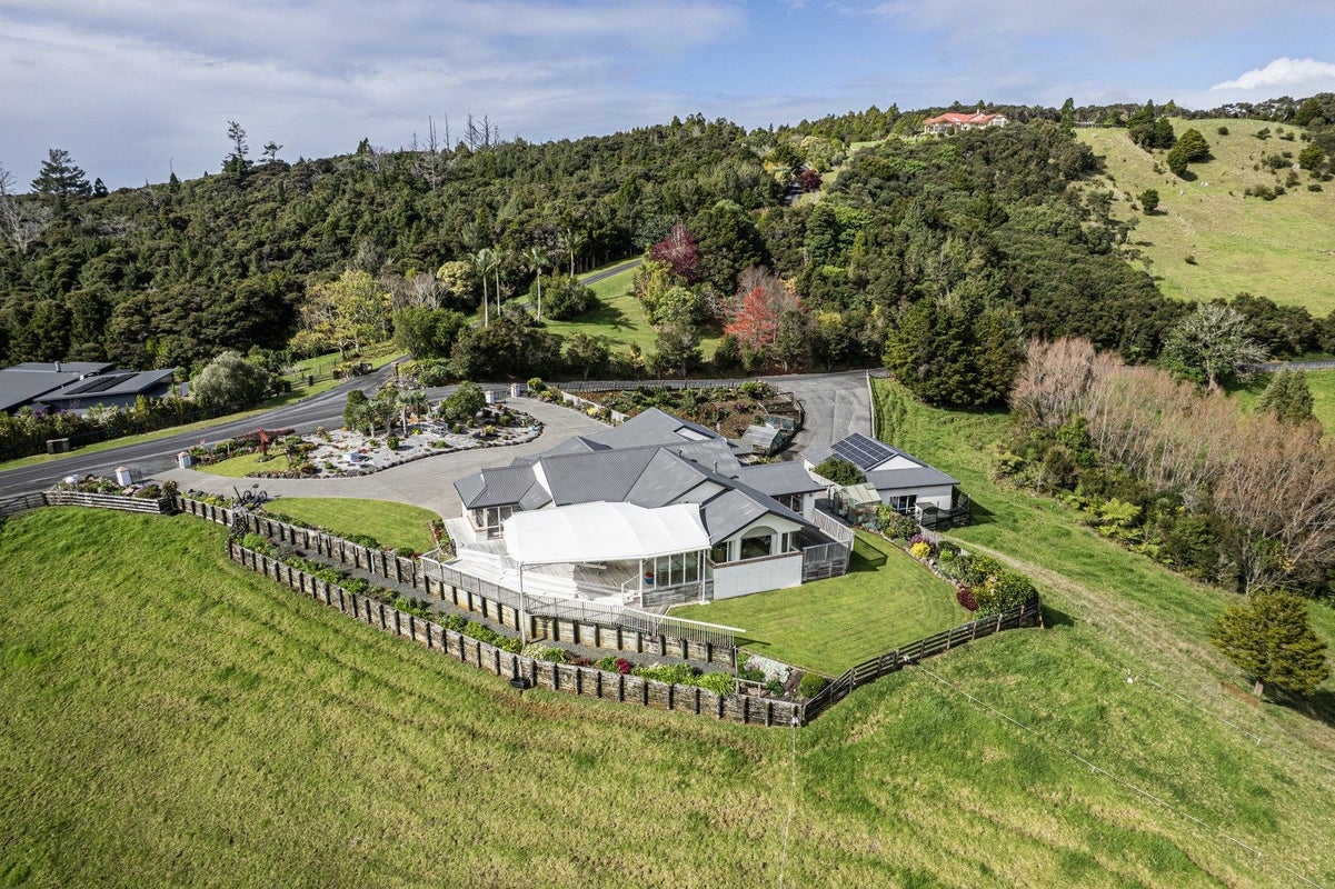 46 Erskine Road, Maunu, Whangarei - Carousel 1