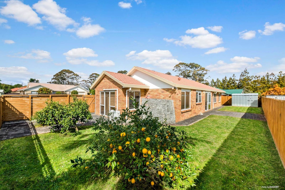 10A Sheriff Place, Randwick Park, Auckland - Carousel 2