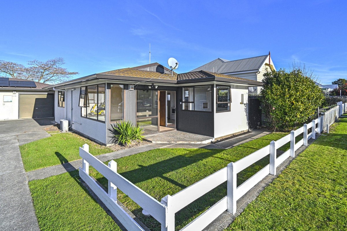 3/104 LOVEDALE ROAD, Saint LEONARDS, HASTINGS - Carousel 1