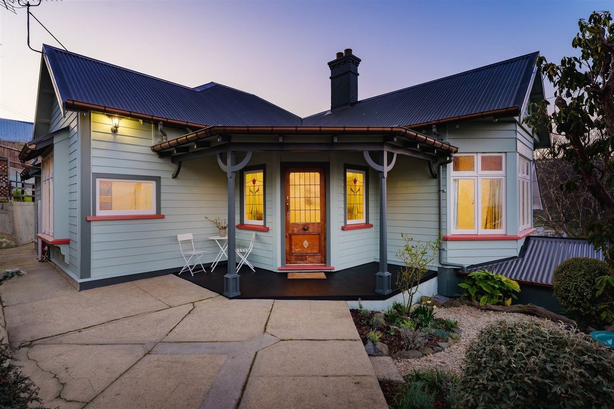 42 Cole Street, Caversham, Dunedin - Carousel 1