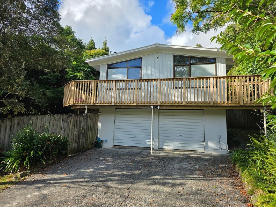 19 Chrisarda Place, Red Hill, Papakura - Carousel 1