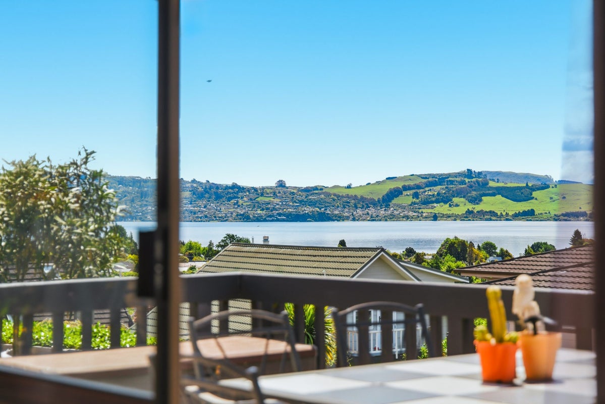 2 Kempton Place, Richmond Heights, Taupo - Carousel 2