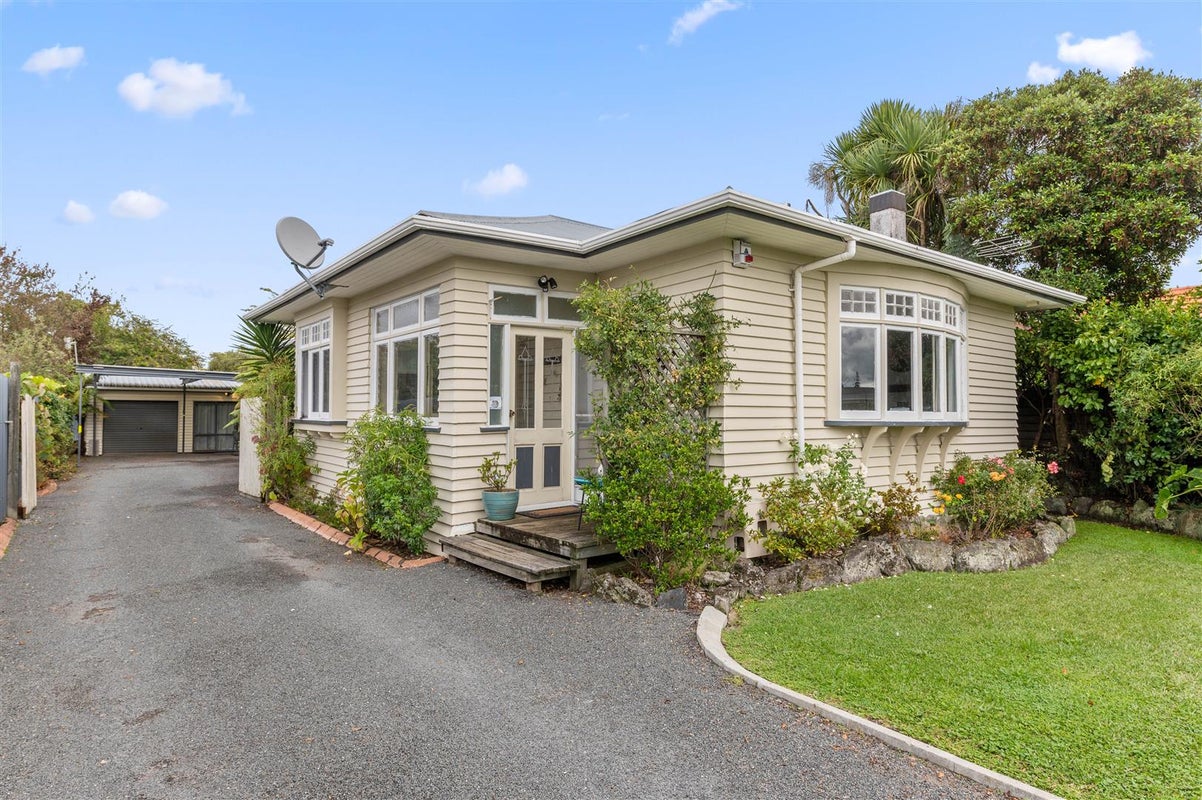 40 Pererika Street, Victoria, Rotorua - Carousel 1
