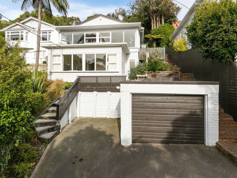 54 Richmond Avenue, Karori, Wellington - Carousel 1