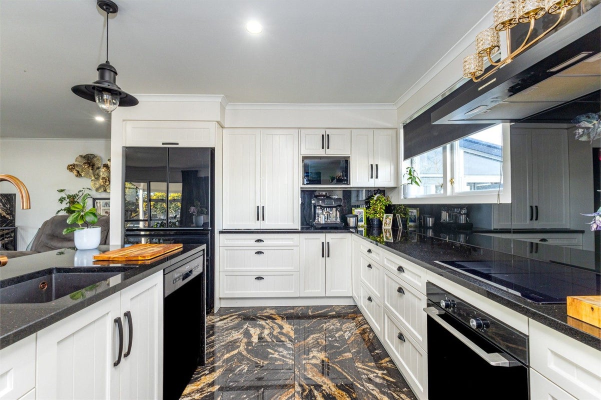 871 Arowhenua Road, Kerrytown - Carousel 2