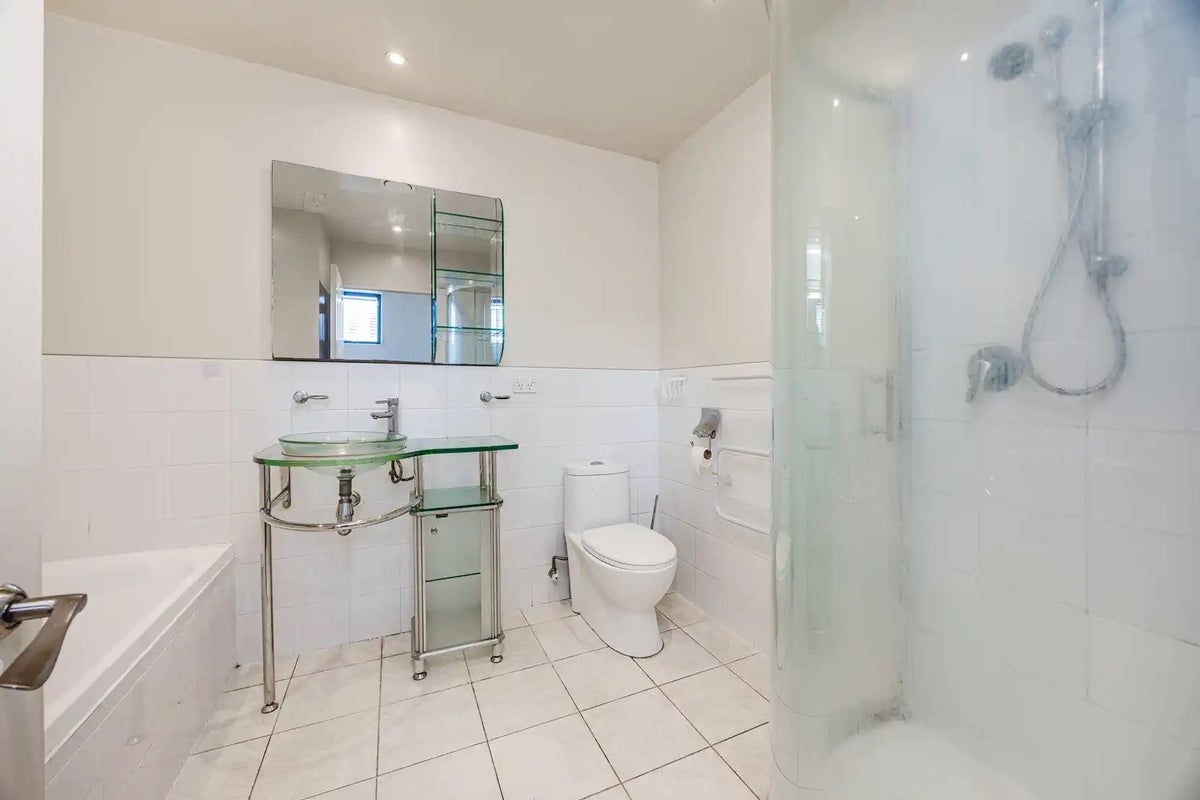 31/8 Landscape Road, Papatoetoe, Auckland - Carousel 13