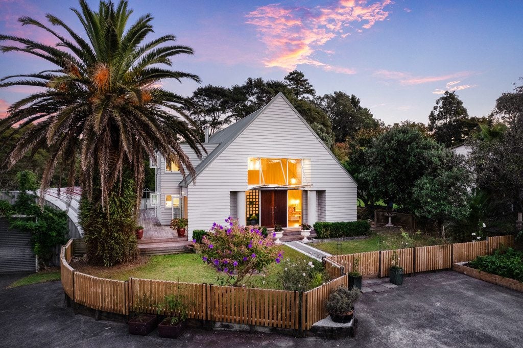 102 Atkinson Road, Titirangi, Auckland - Carousel 2