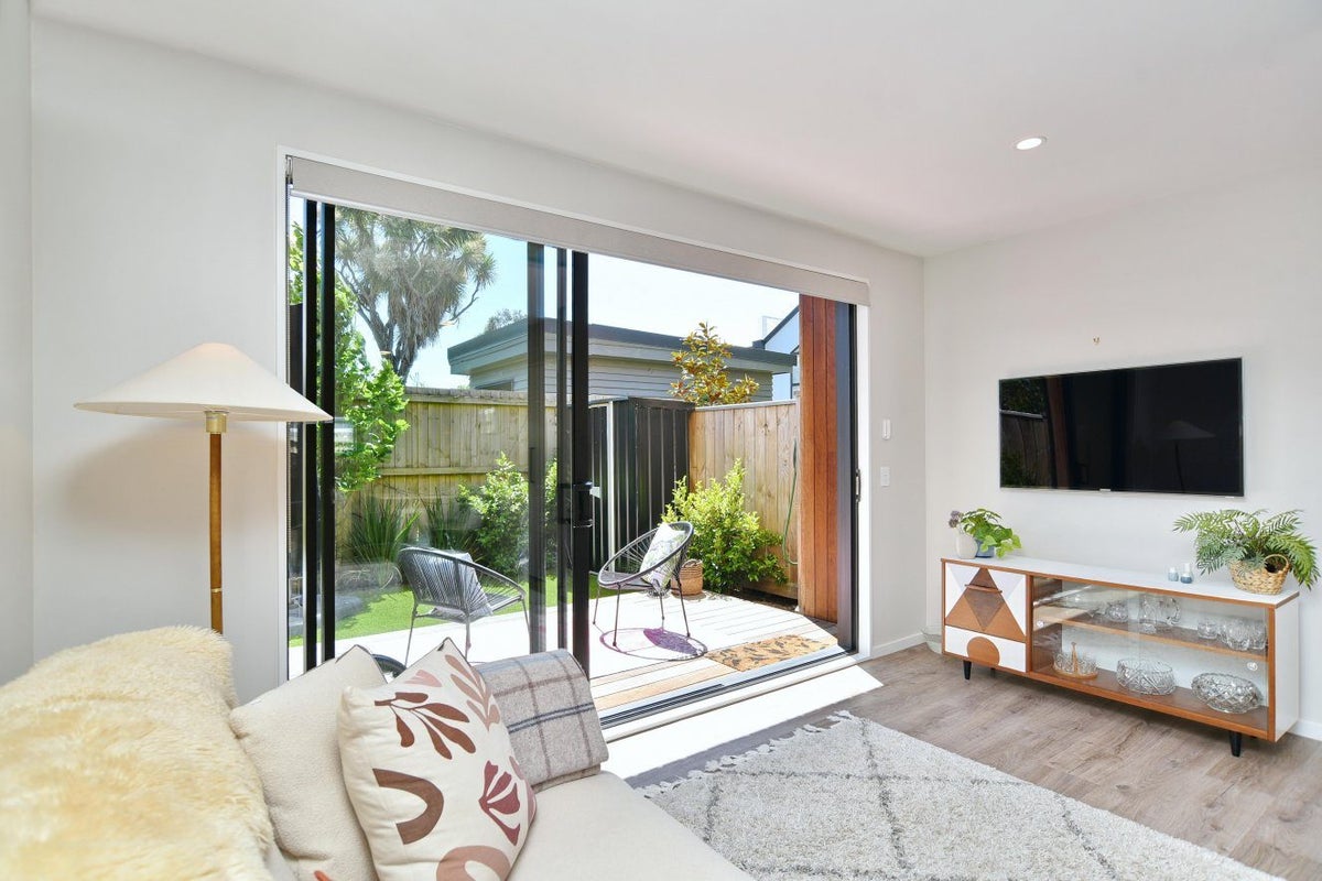 4/162 Springfield Road, St Albans, Christchurch - Carousel 2