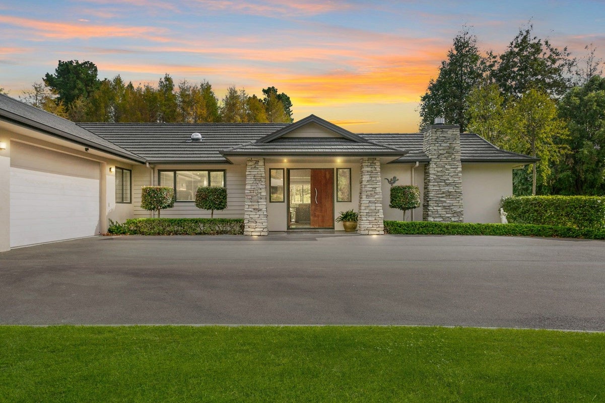 19 Maple Grove, Taupo - Carousel 1