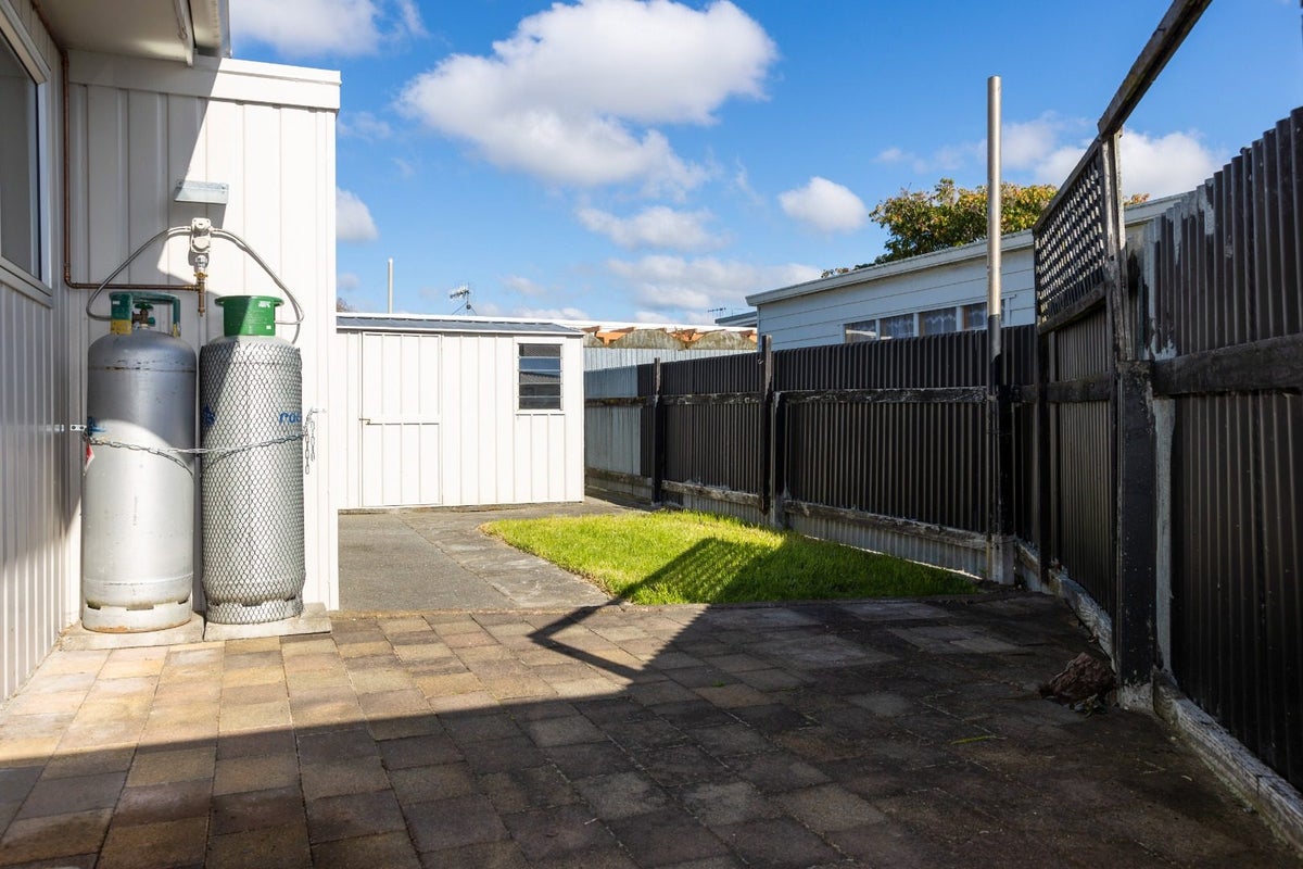 1/35 Robinson Crescent, TAMATEA, NAPIER - Carousel 14