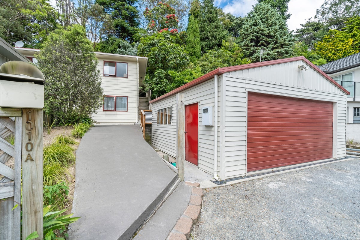 1010A Fergusson Drive, Clouston Park, Upper Hutt - Carousel 1