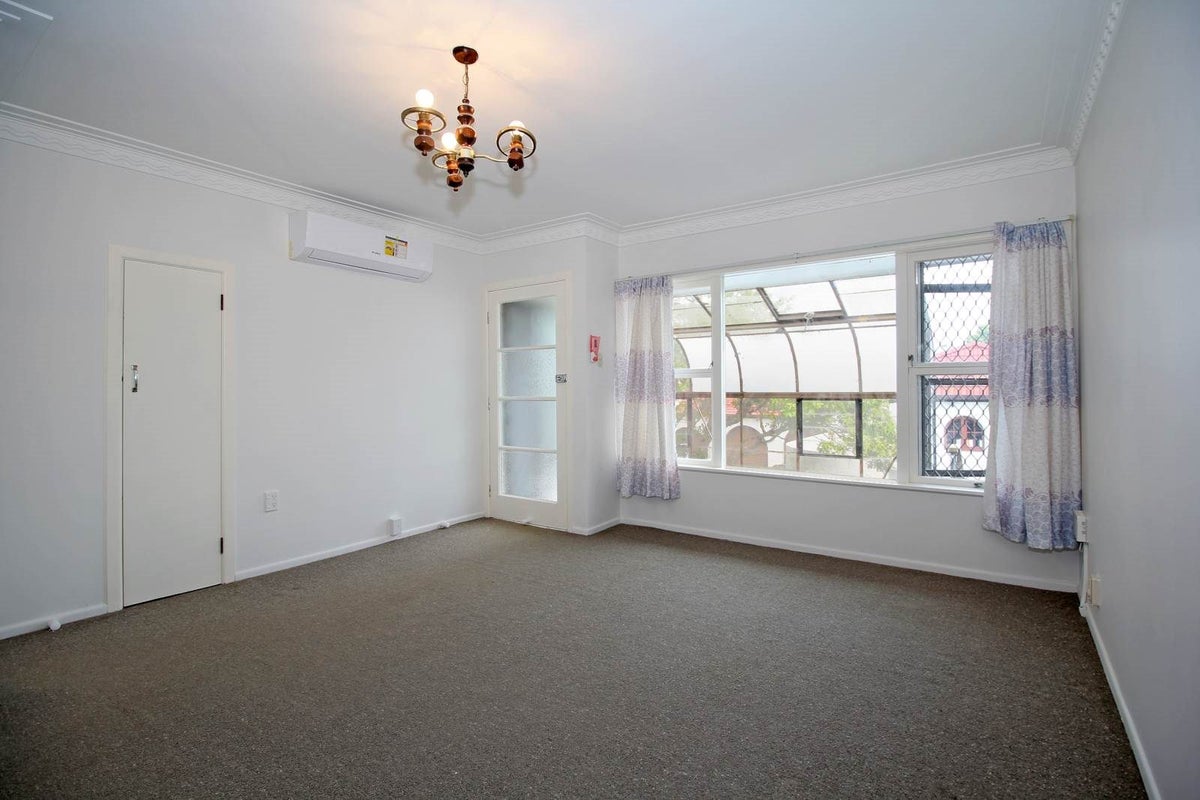 2/88 Grange Road, Mount Eden, Auckland - Carousel 1