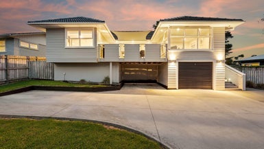 27 Gill Avenue, Te Atatu Peninsula, Auckland - Carousel 1