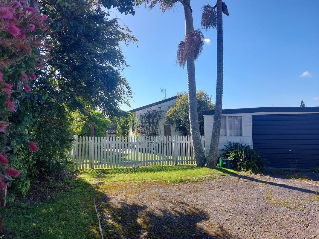 19A Ferndown Close, Brookfield, Tauranga - Carousel 1