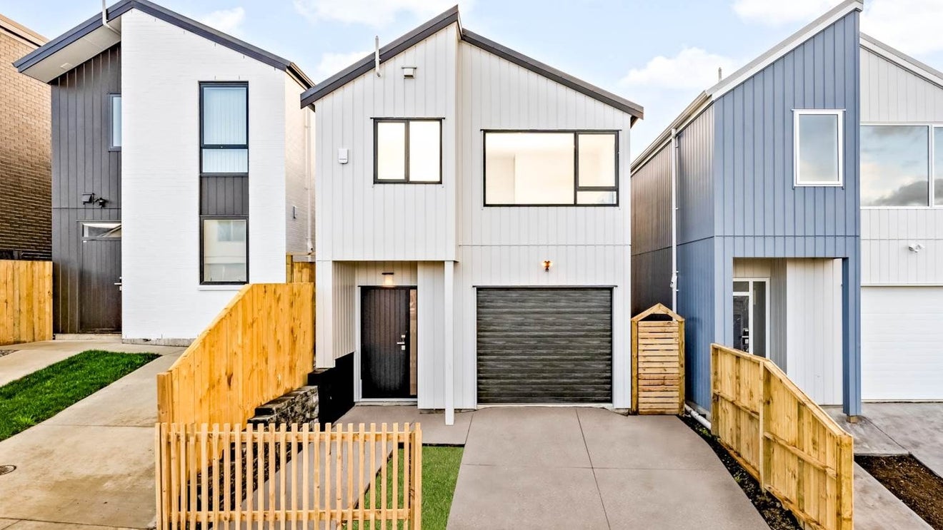 67 Biokovo Street, Massey, Auckland - Carousel 1