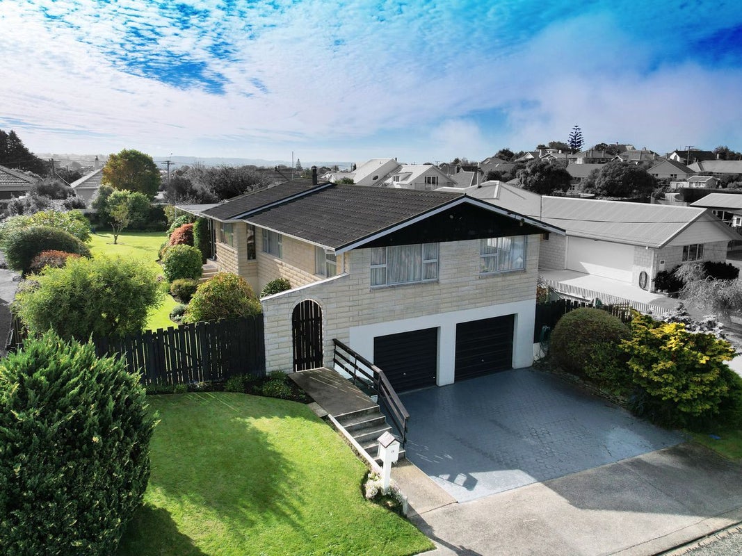 19 Perth Street, South Hill, Oamaru - Carousel 14
