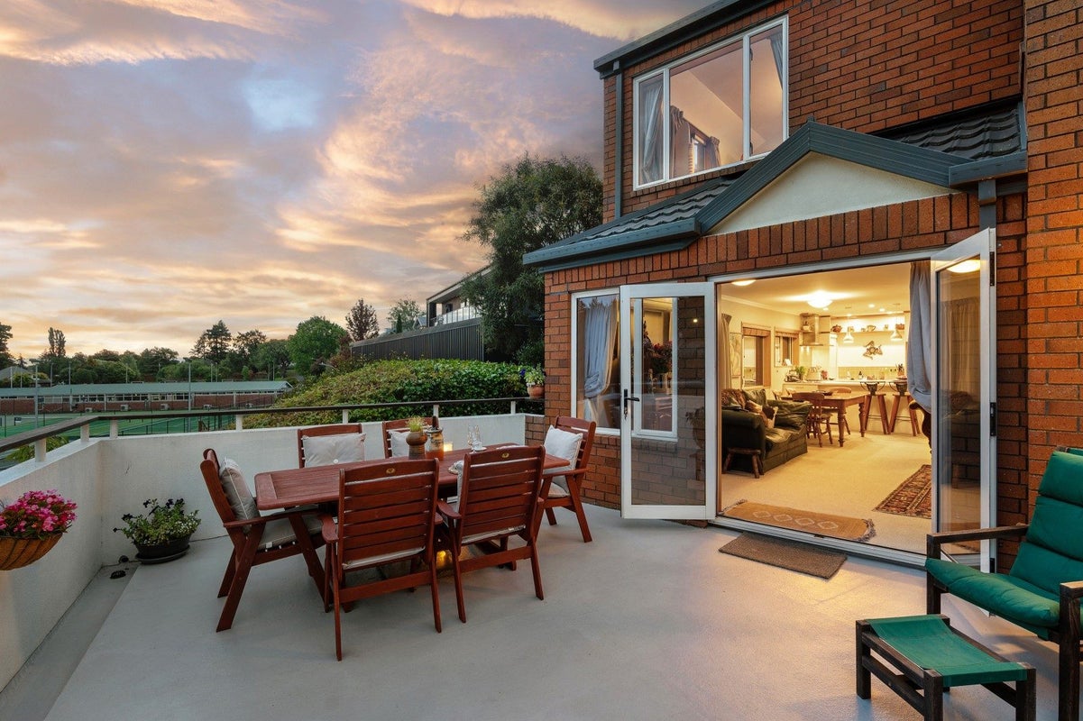 25 Crichton Terrace, Cashmere, Christchurch - Carousel 2