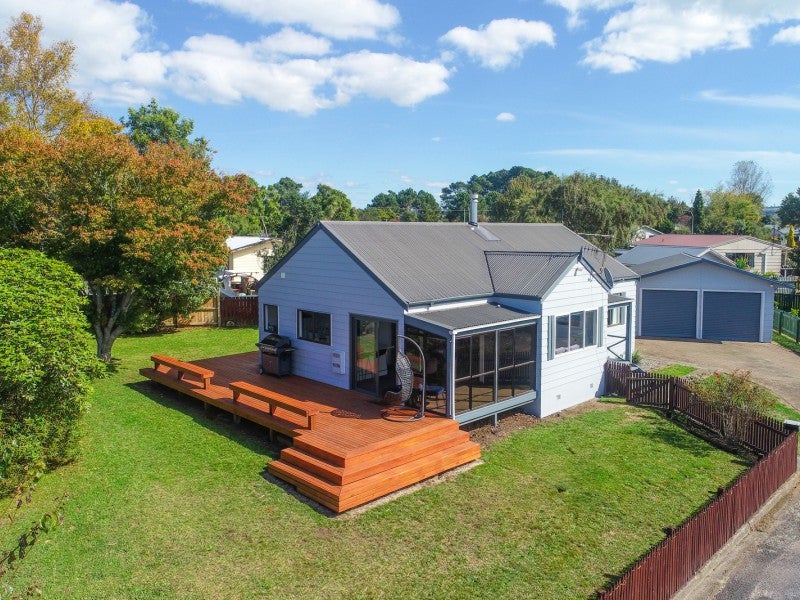 28 Camellia Drive, Ngongotaha, Rotorua - Carousel 2
