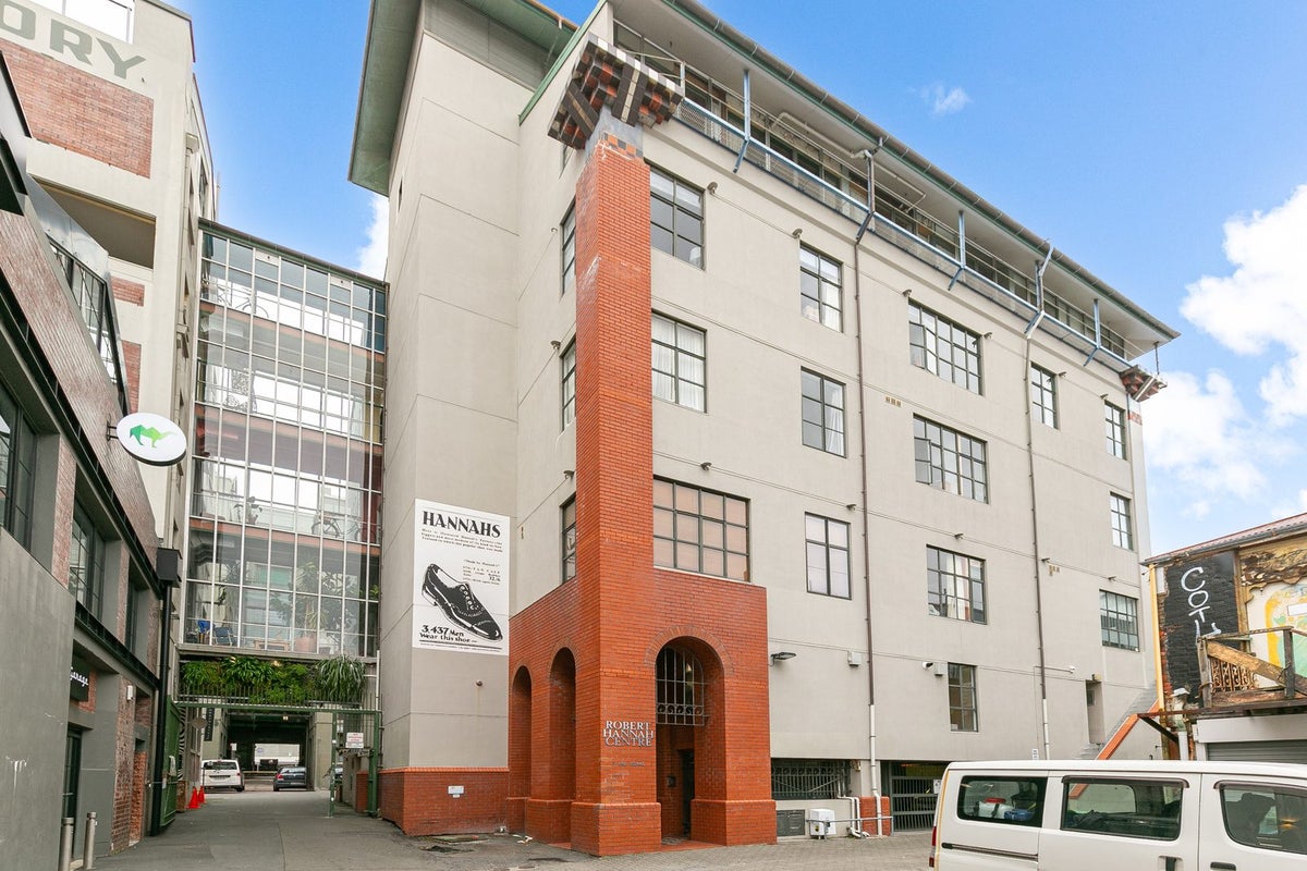 11/5 Eva Street, Te Aro, Wellington - Carousel 1