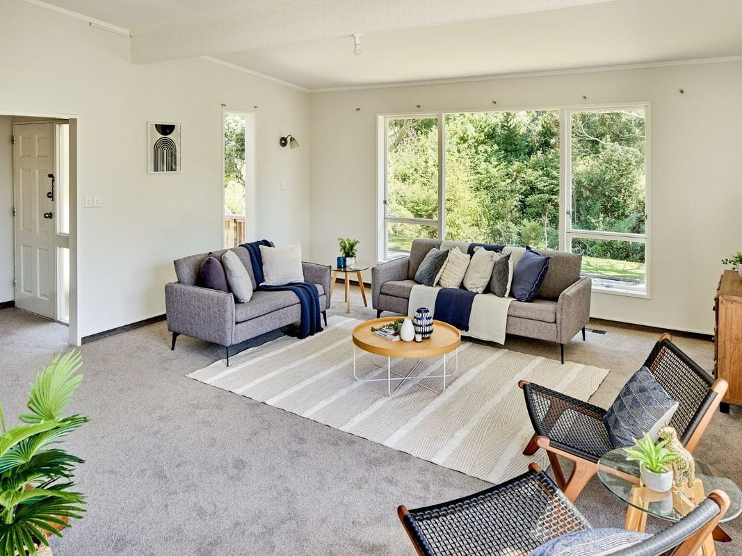 81 Spinnaker Drive, Whitby, Porirua - Carousel 2