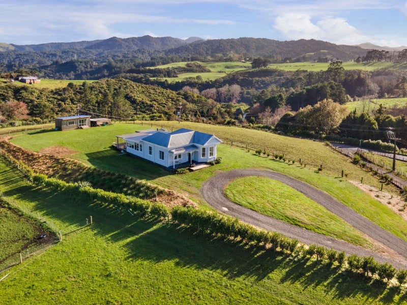 10 Athol Road, Waikino, Waihi - Carousel 1