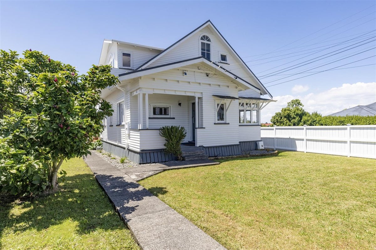 86 Astley Avenue, New Lynn, Auckland - Carousel 2