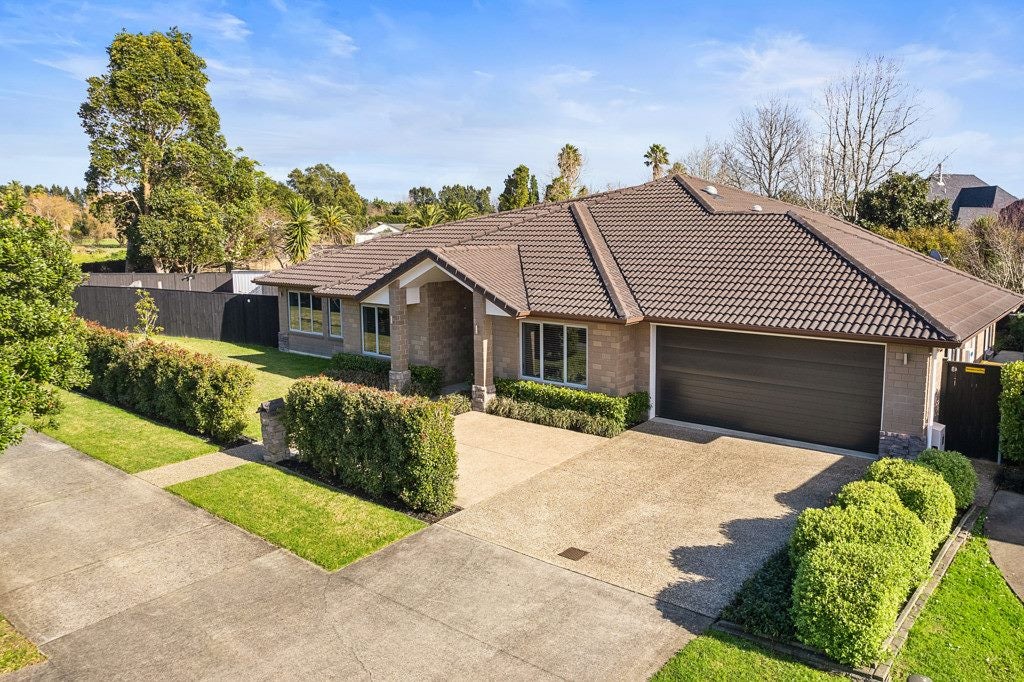 186 Harbourside Drive, Karaka, Papakura - Carousel 1