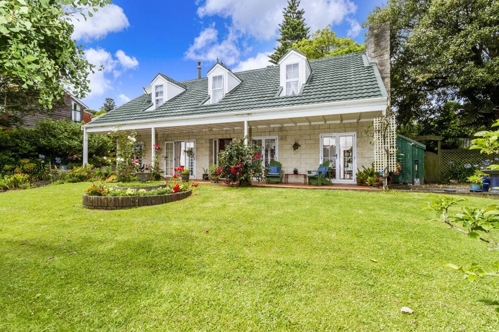75 Moore Street, Hillcrest, Auckland - Carousel 2