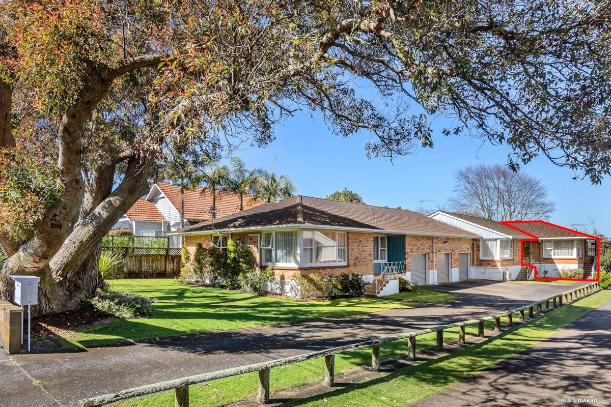 3/16 Orakau Avenue, Epsom, Auckland - Carousel 1