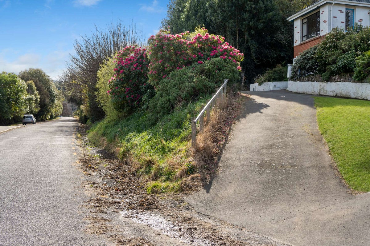 34 Frasers Road, Glenross, Dunedin - Carousel 1