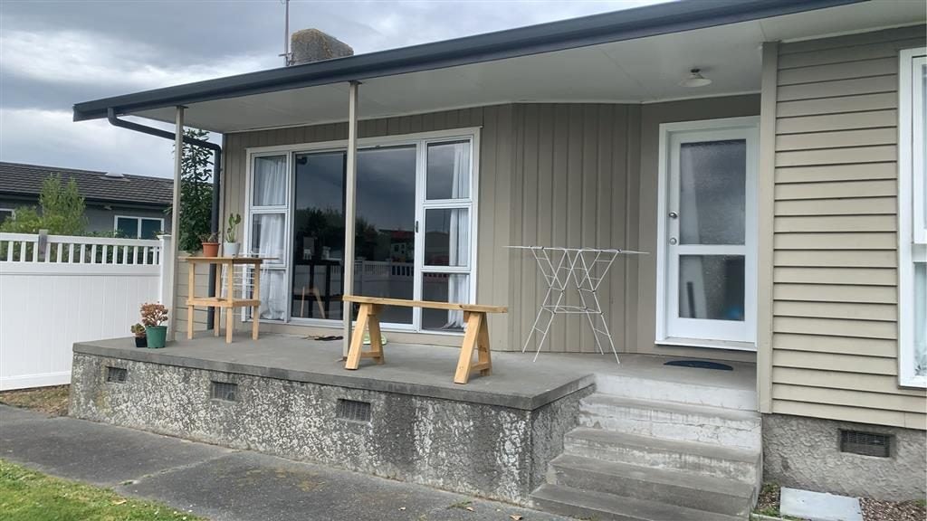 7 Skerrett Crescent, Tamatea, Napier - Carousel 2