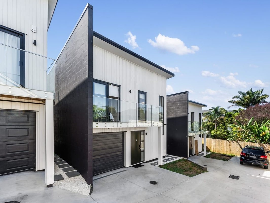 32C Apirana Avenue, Glen Innes, Auckland - Carousel 2