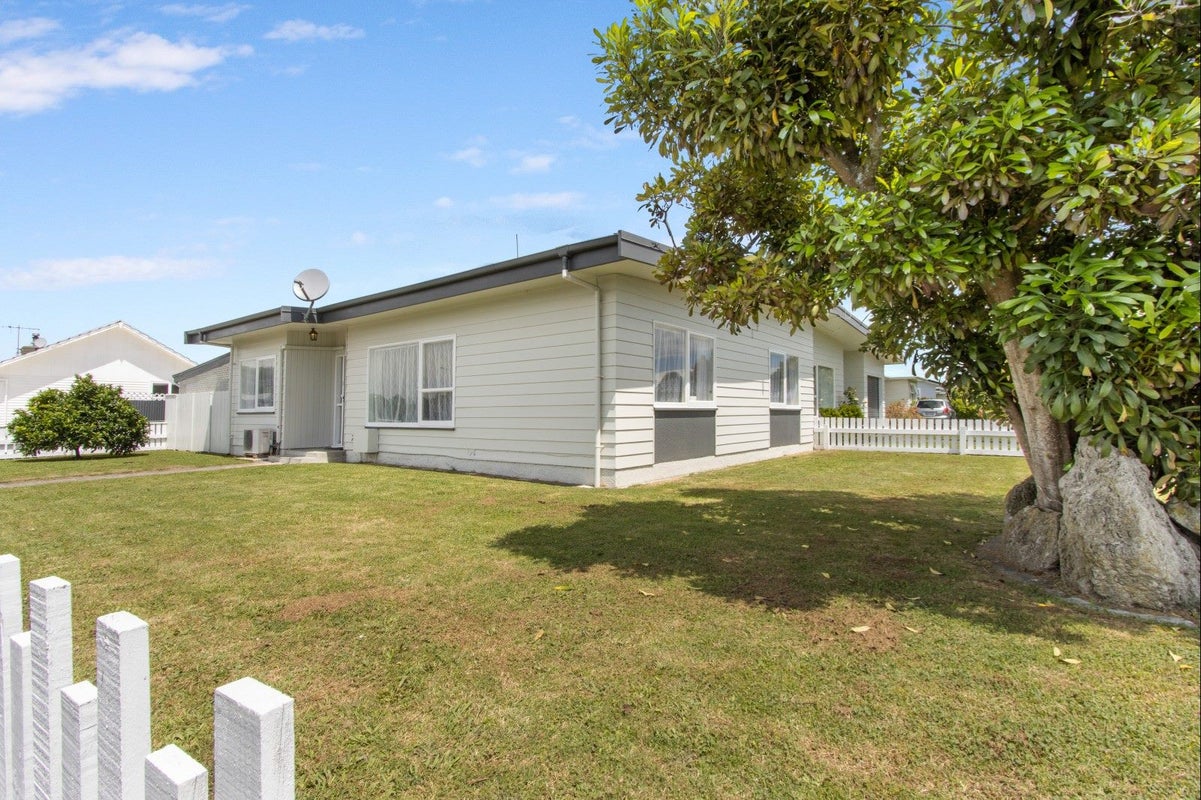 39 Arthur Hobson Avenue, Pirimai, Napier - Carousel 2