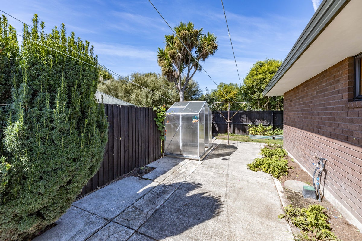 22 Giles Place, Shirley, Christchurch - Carousel 22