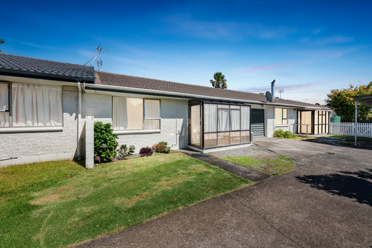 3/7 Elizabeth Avenue, Papatoetoe, Auckland - Carousel 2