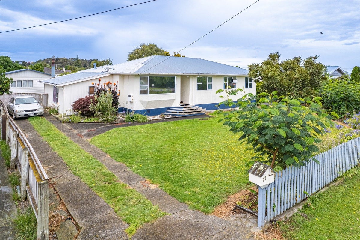 22 Surrey Road, Springvale, Whanganui - Carousel 2