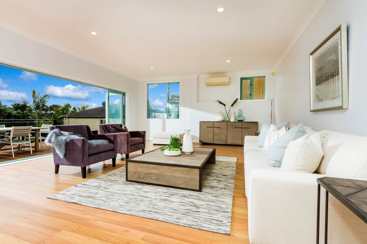155 Browns Bay Road, Browns Bay, Auckland - Carousel 2