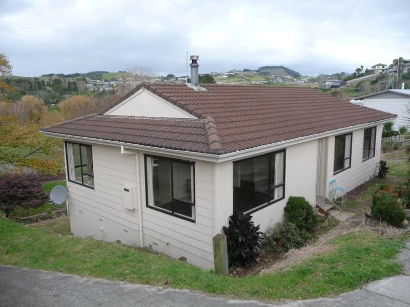 12A Pennington Place, Welcome Bay, Tauranga - Carousel 1
