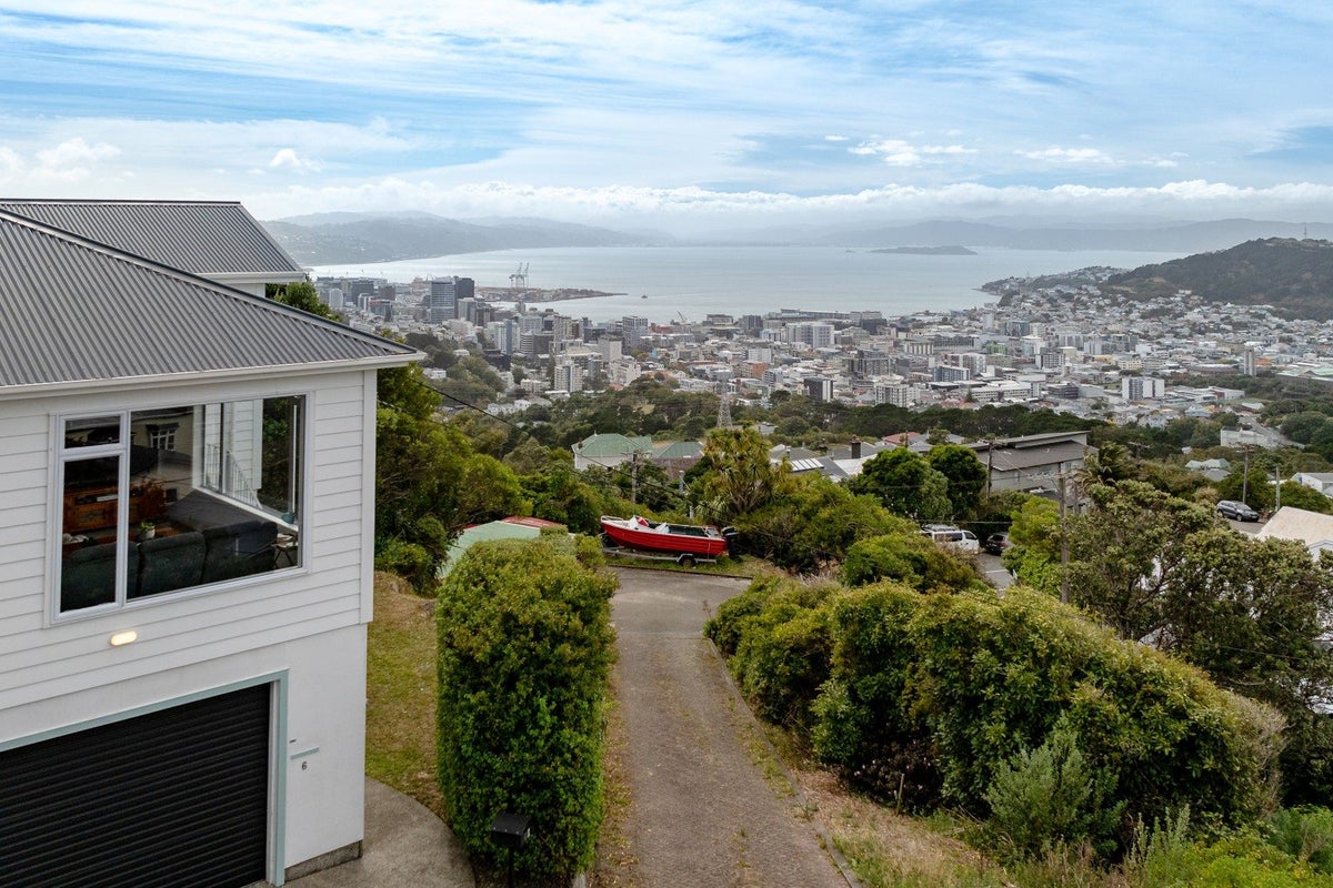 6 Mitchell Street, Brooklyn, Wellington - Carousel 2