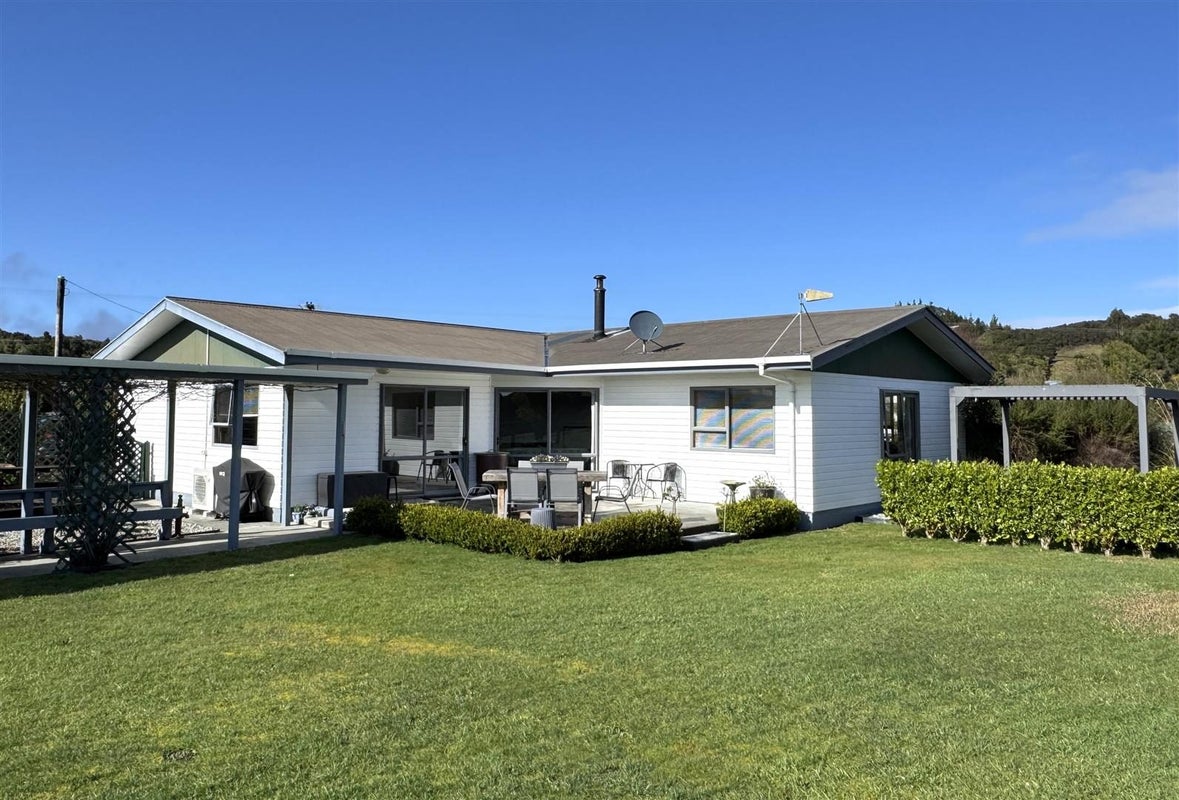 263 Rutherglen Road, Rutherglen, Greymouth - Carousel 1