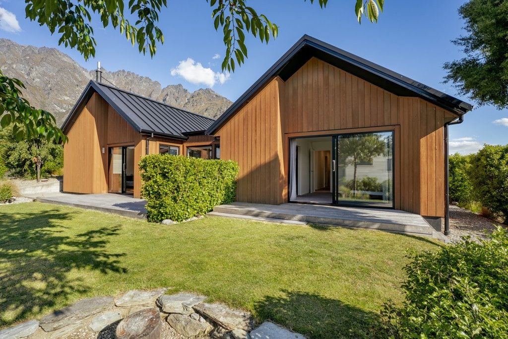 43 McAdam Drive, Jacks Point, Queenstown - Carousel 2