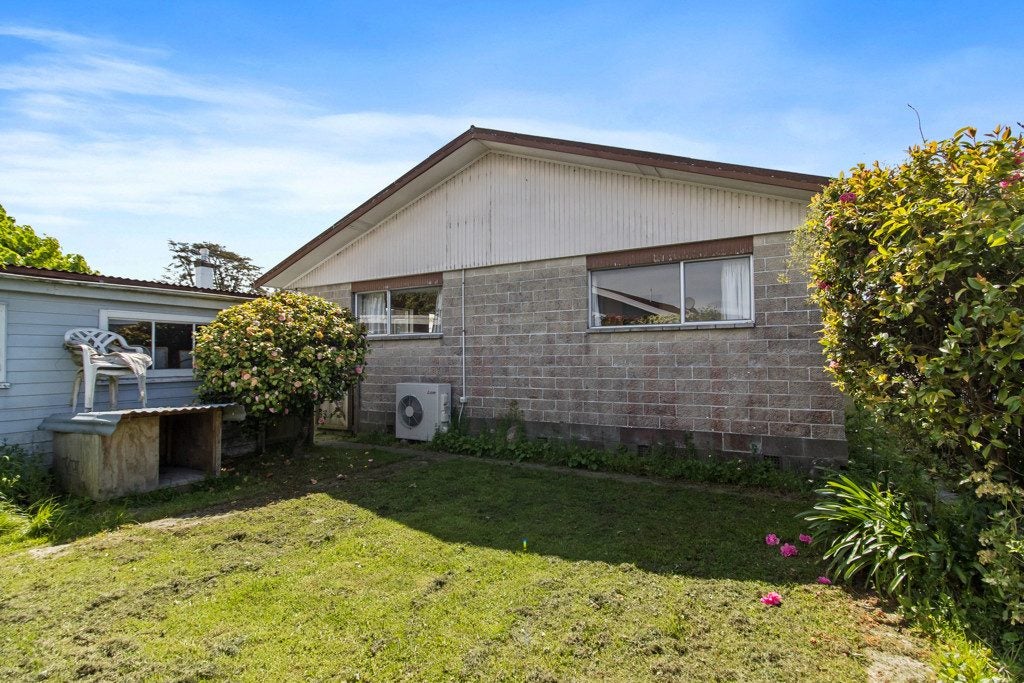 2/18 Rugby Street, Highfield, Timaru - Carousel 1