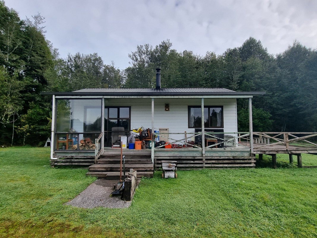 331 Arnold Valley Road, Dobson - Carousel 1