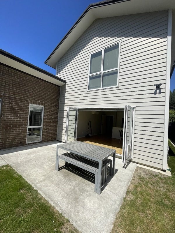 37 Somerby Mews, Silverstream, Upper Hutt - Carousel 17
