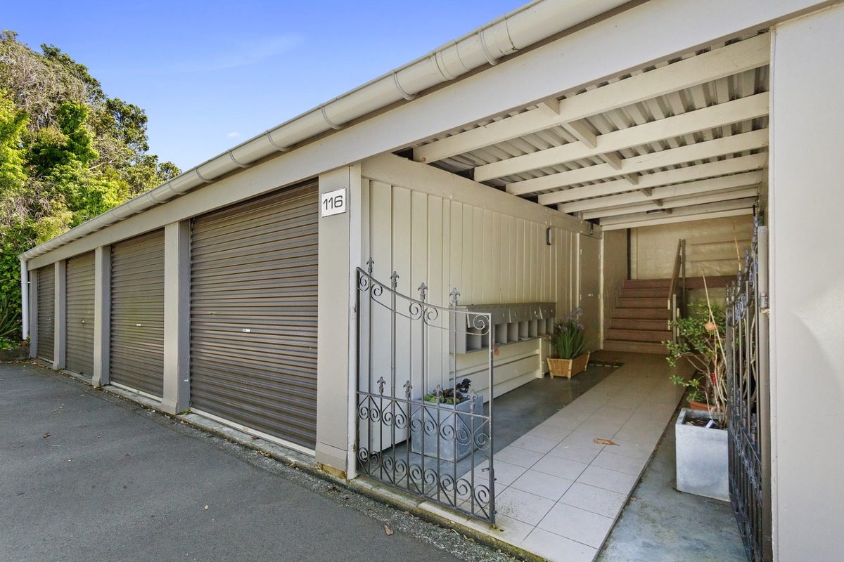 4/116 Mairangi Road, Wilton, Wellington - Carousel 2