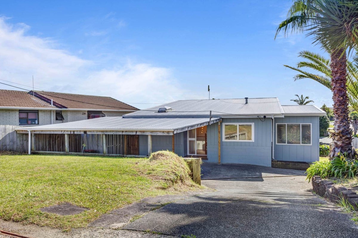 686A Whangaparaoa Road, Stanmore Bay, Whangaparaoa - Carousel 21